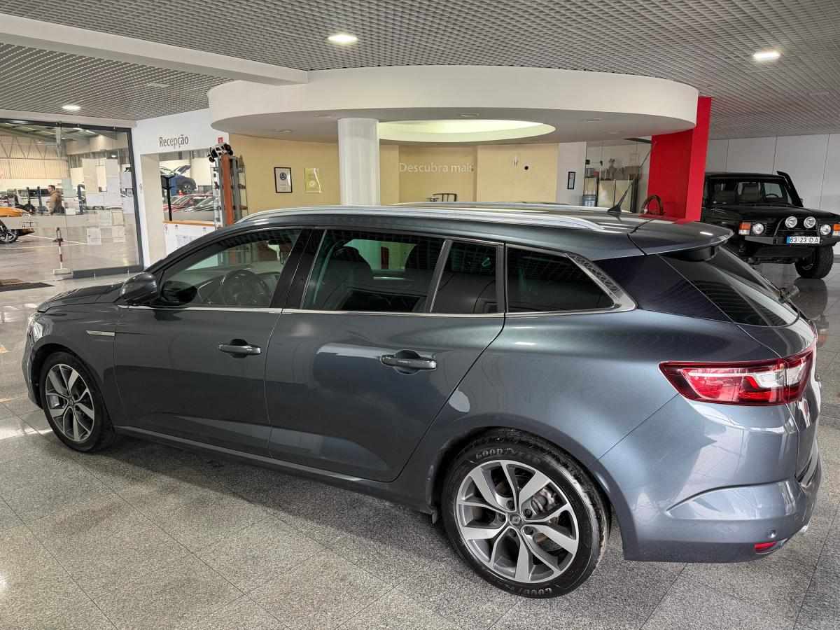 renault-megane-sport-tourer-2017-diesel-1461cc