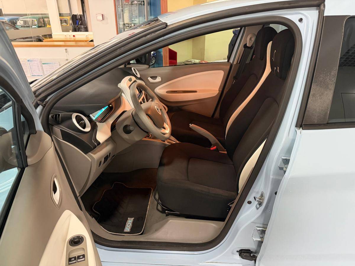 renault-zoe-2015-eletrico-0cc