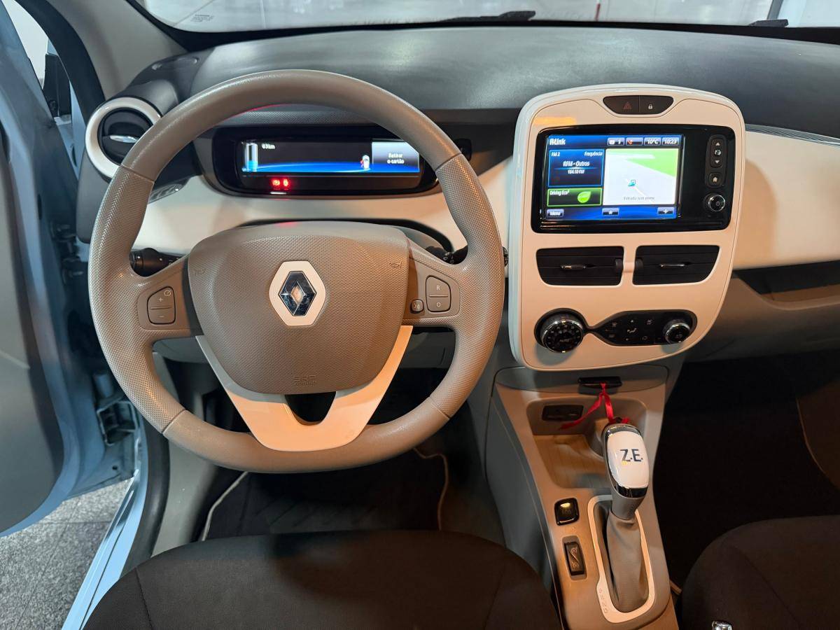 renault-zoe-2015-eletrico-0cc