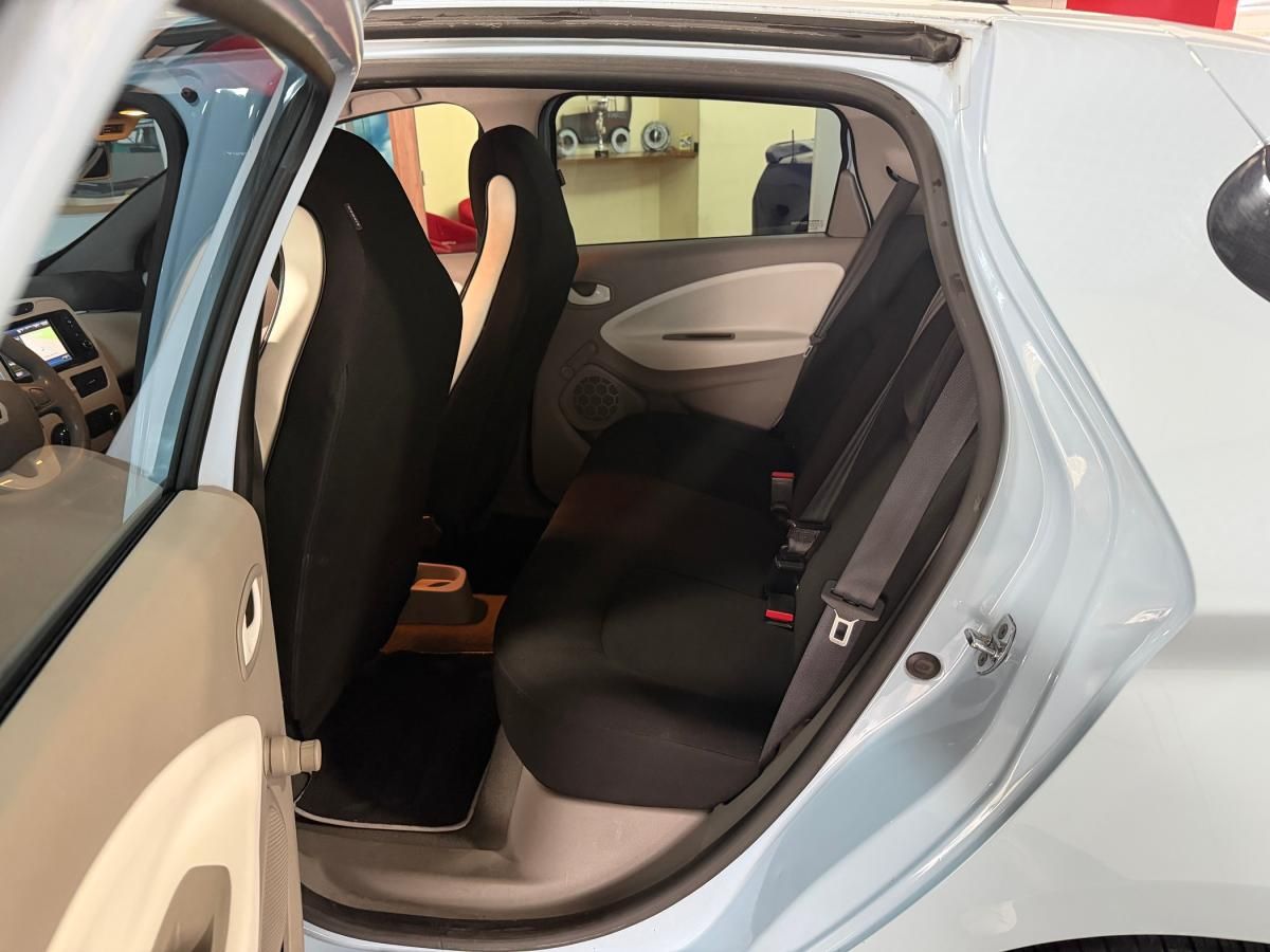 renault-zoe-2015-eletrico-0cc