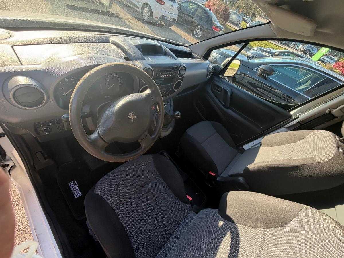 peugeot-partner-2017-diesel-1560cc
