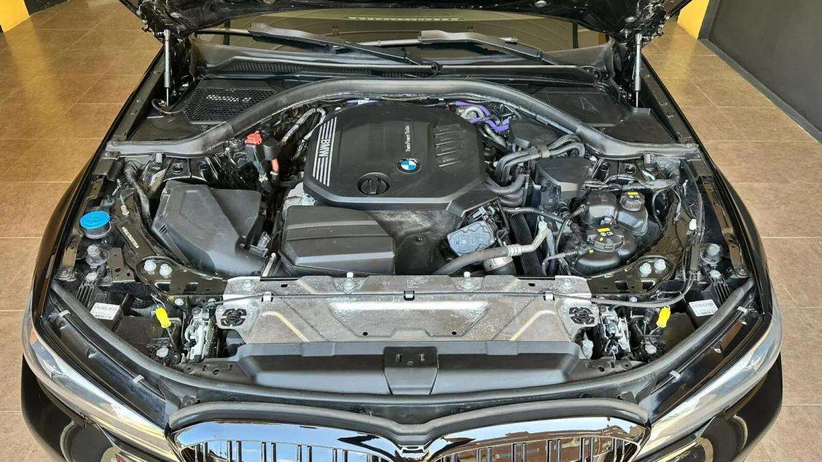 bmw-serie-3-318d-2021-diesel-1995cc