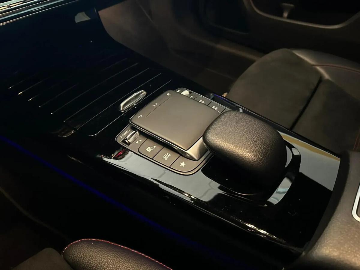 mercedes-benz-cla-180-amg-auto-2020-diesel-1461cc