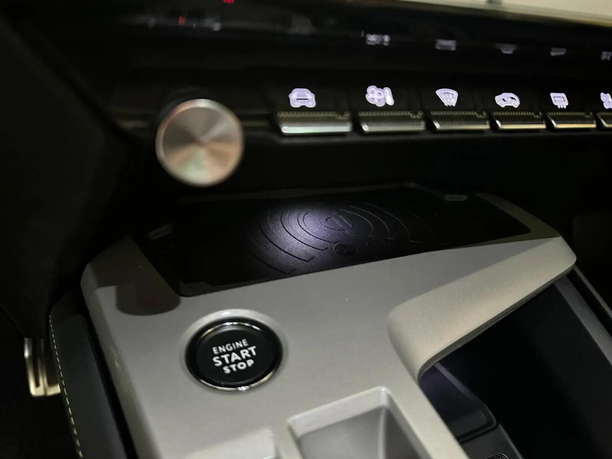 peugeot-308-sw-2022-hibrido-a-gasolina-1598cc