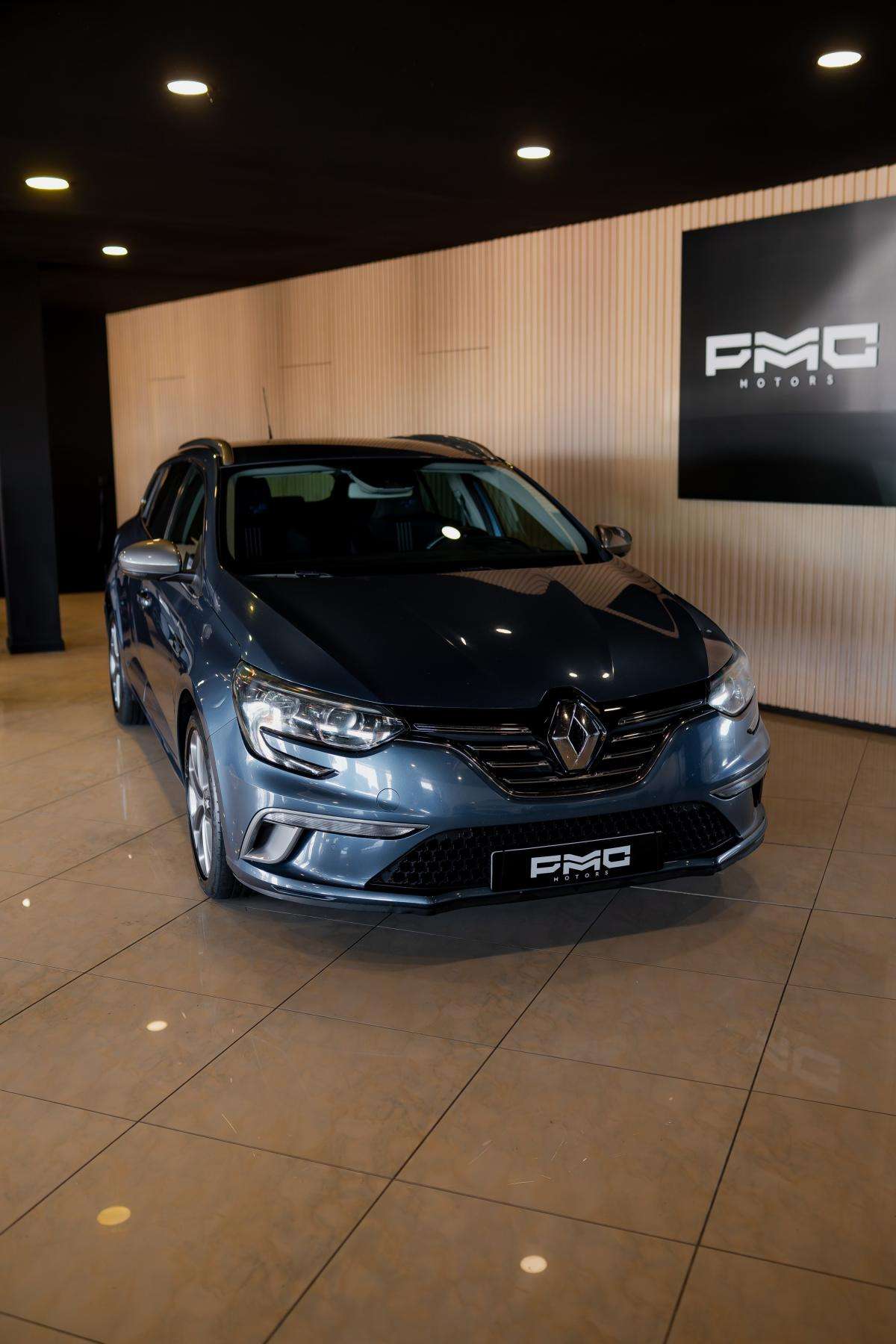 renault-megane-sport-tourer-2017-diesel-1461cc