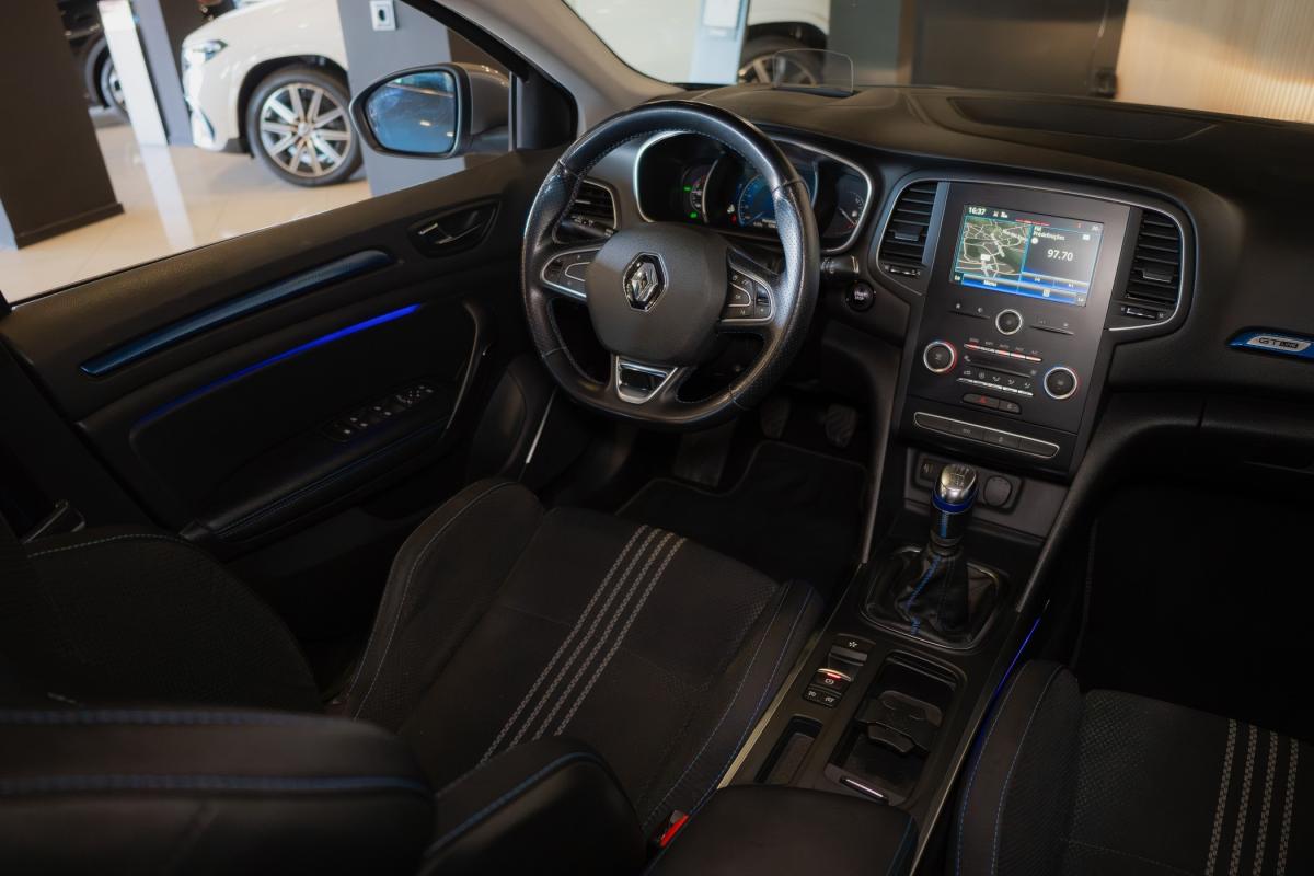 renault-megane-sport-tourer-2017-diesel-1461cc