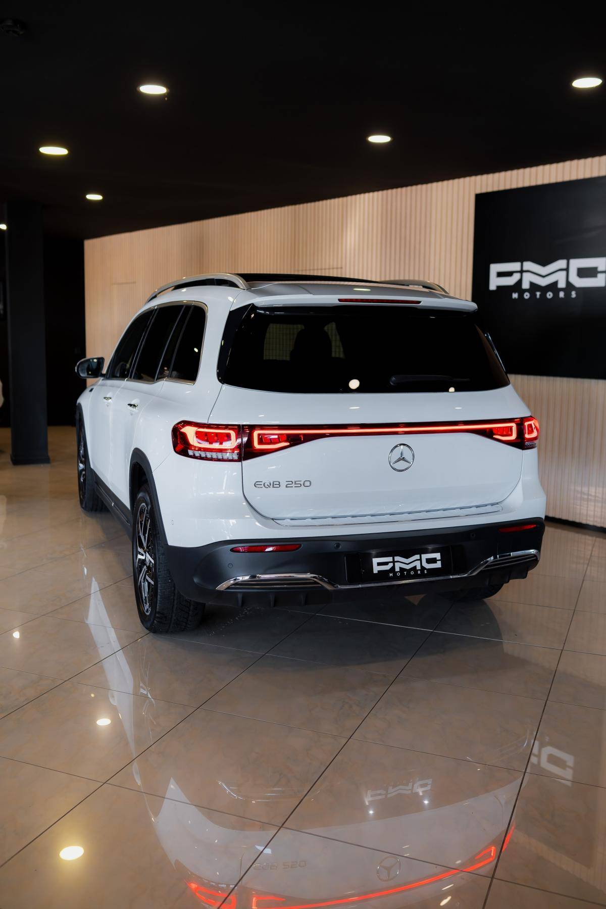 mercedes-benz-eqb-2022-eletrico-500cc