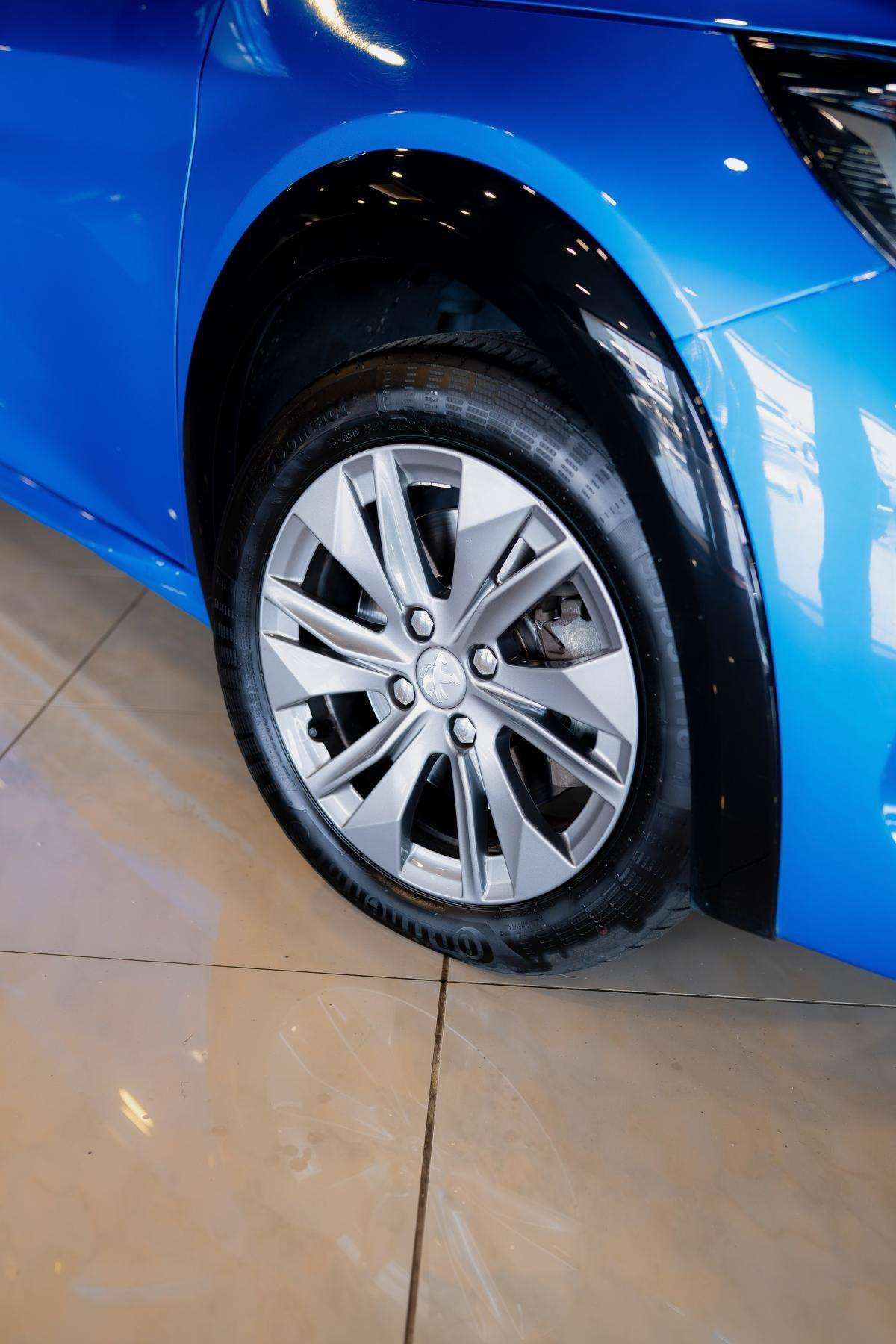 peugeot-208-2020-eletrico-500cc