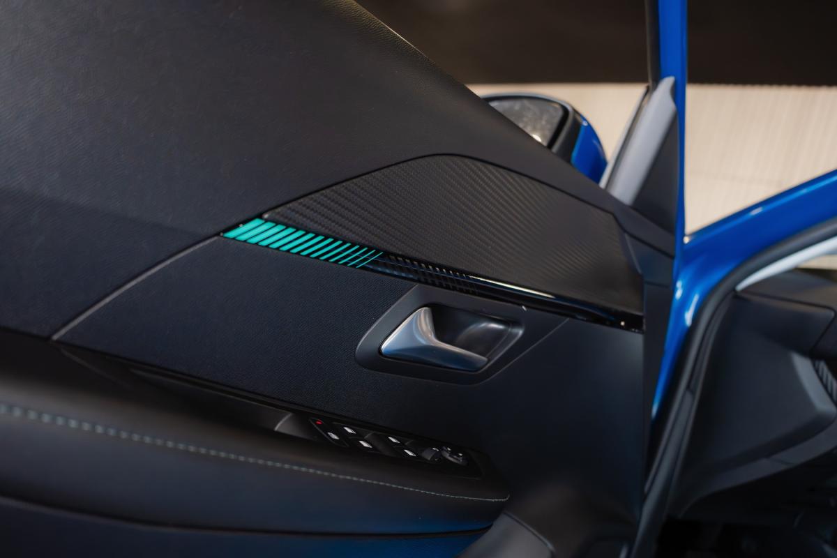peugeot-208-2020-eletrico-500cc