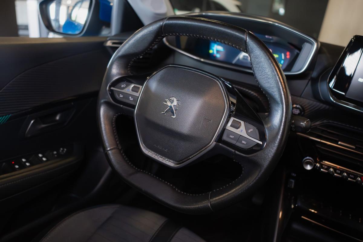 peugeot-208-2020-eletrico-500cc