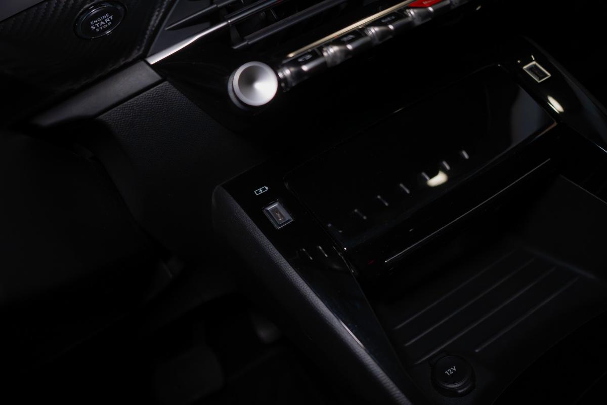 peugeot-208-2020-eletrico-500cc