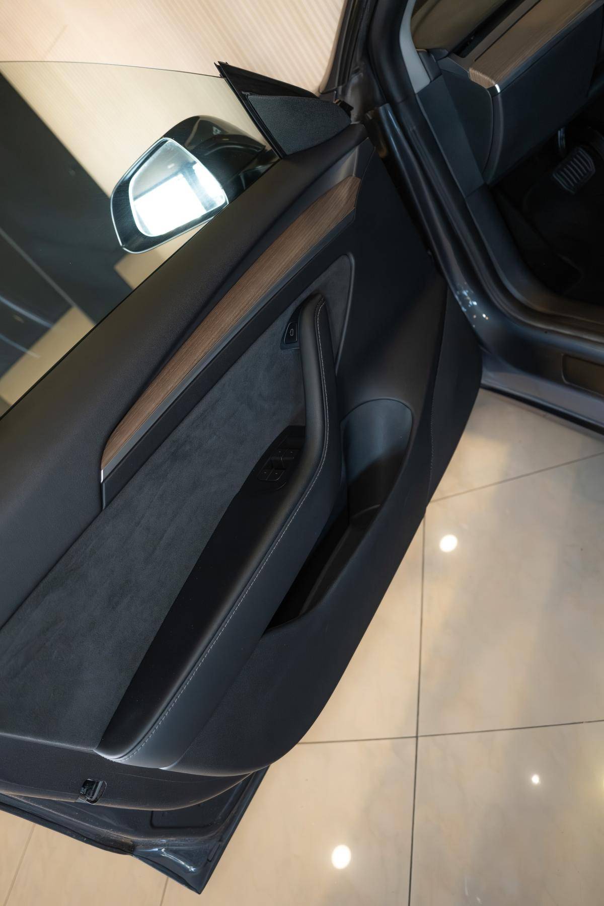 tesla-model-3-2022-eletrico-500cc