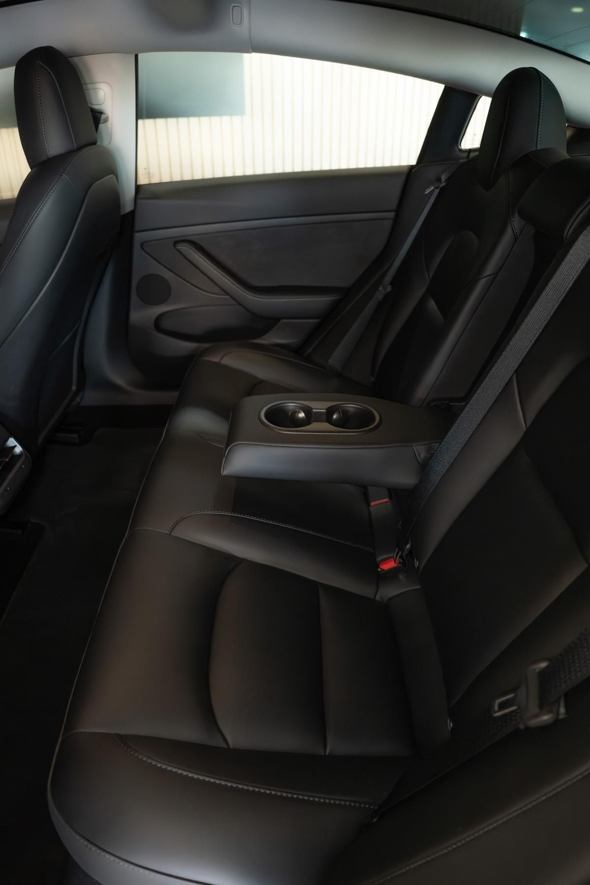 tesla-model-3-2022-eletrico-500cc