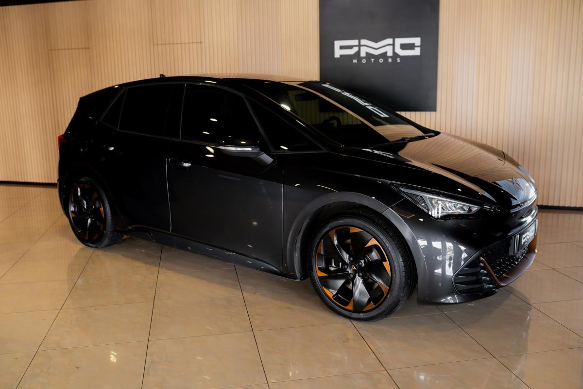 cupra-born-2023-eletrico-500cc