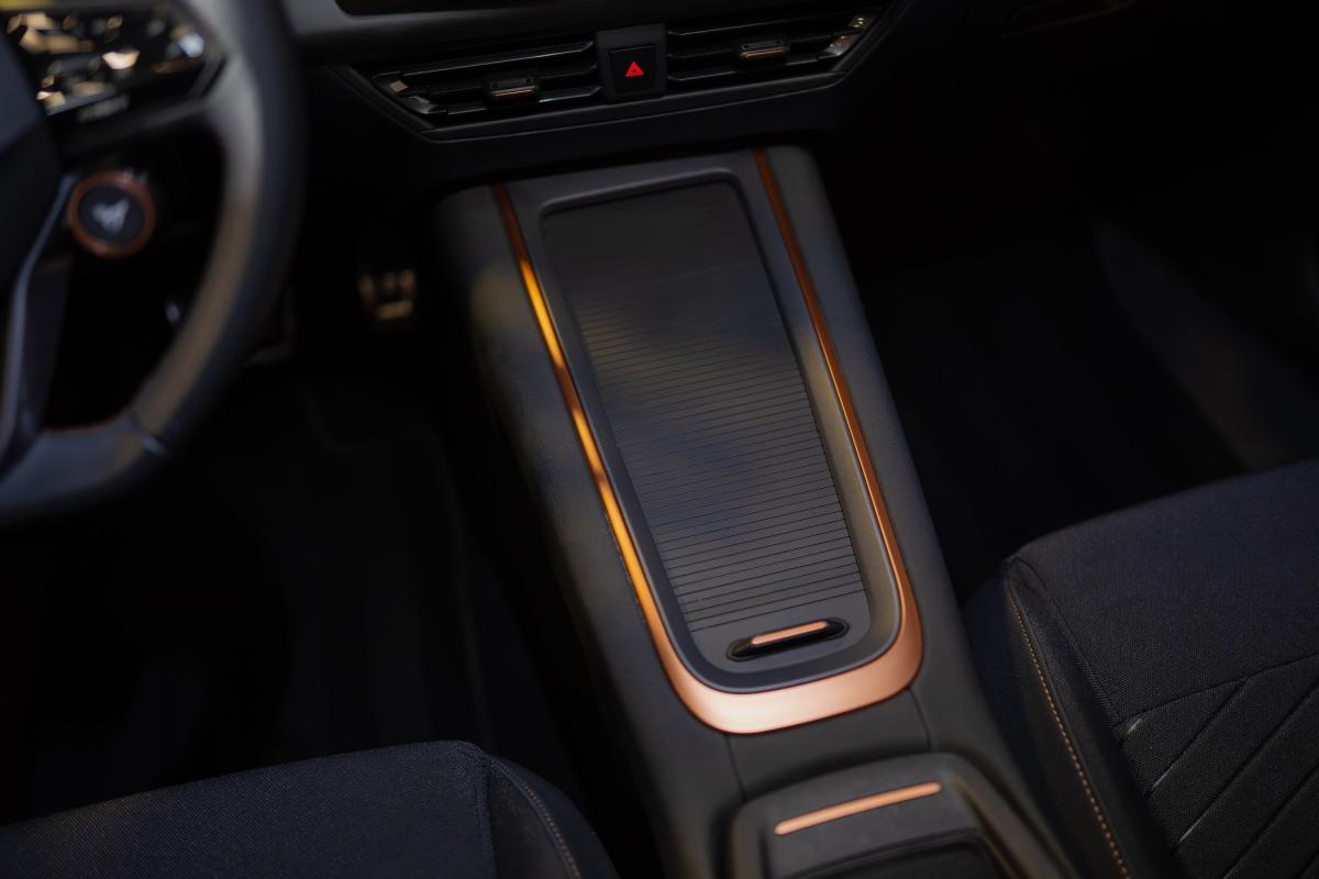cupra-born-2023-eletrico-500cc