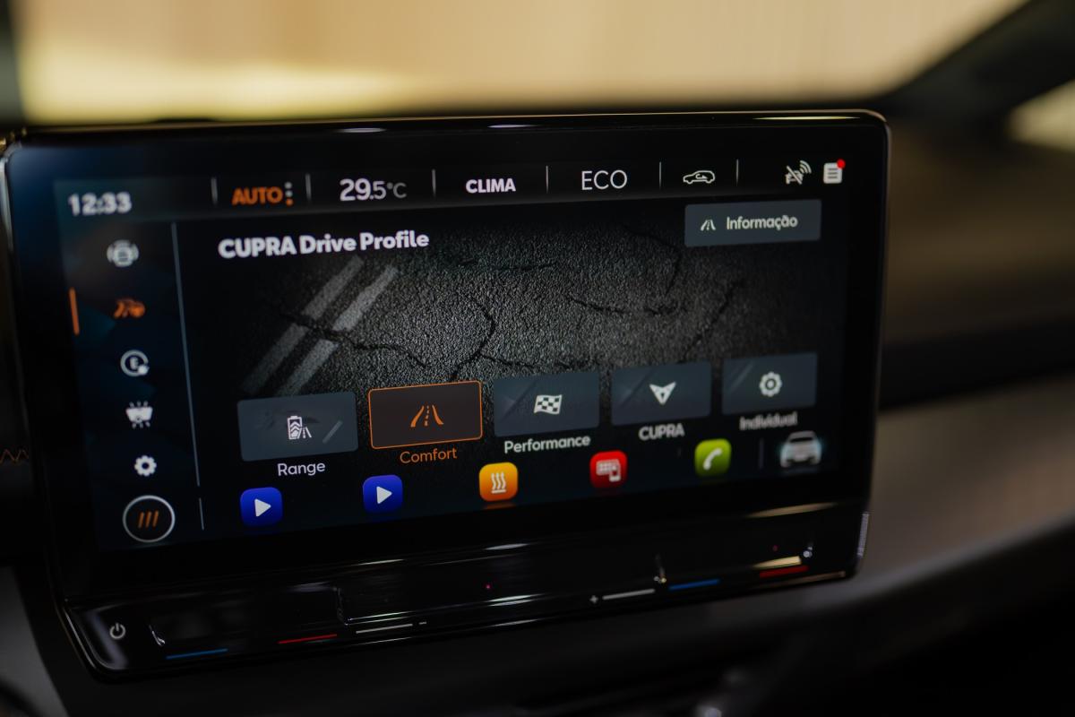 cupra-born-2023-eletrico-500cc