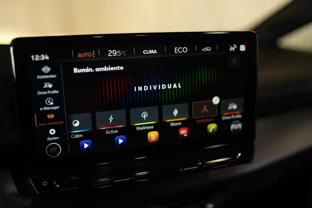 cupra-born-2023-eletrico-500cc