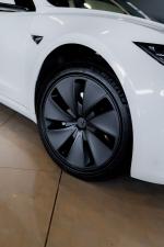 tesla-model-3-2024-eletrico-500cc