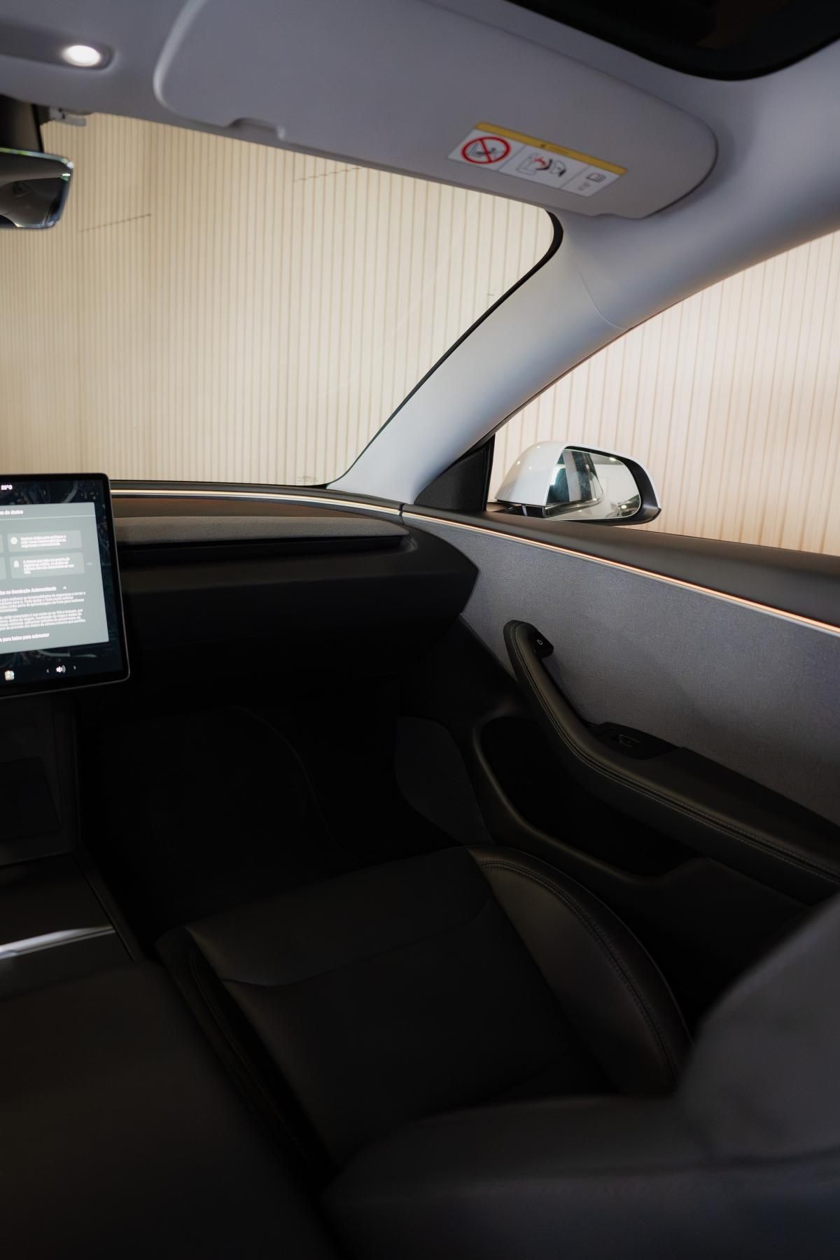 tesla-model-3-2024-eletrico-500cc