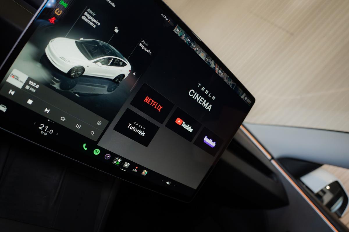 tesla-model-3-2024-eletrico-500cc