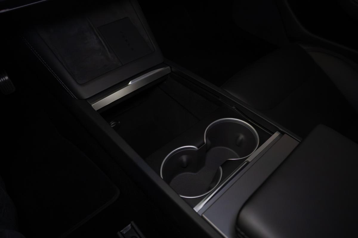 tesla-model-3-2024-eletrico-500cc
