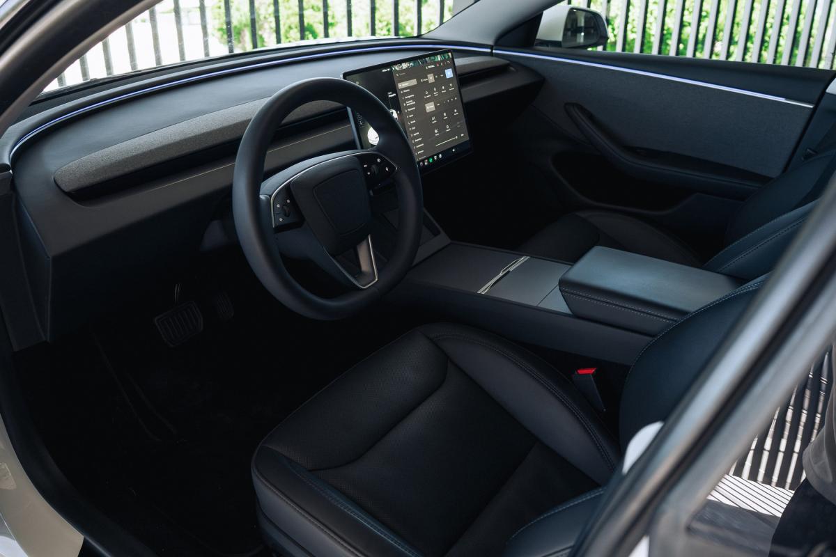 tesla-model-3-2024-eletrico-500cc