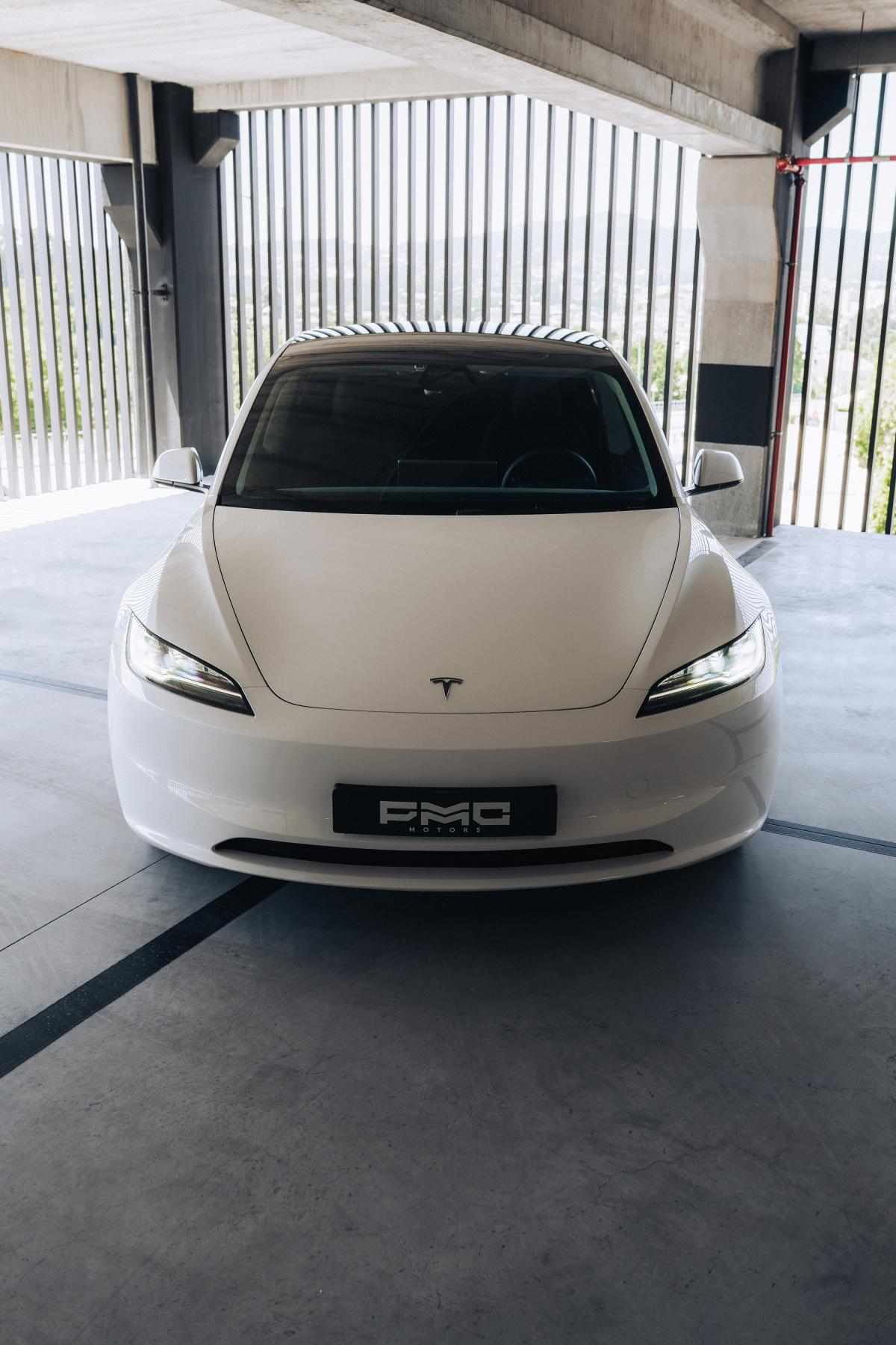 tesla-model-3-2024-eletrico-500cc