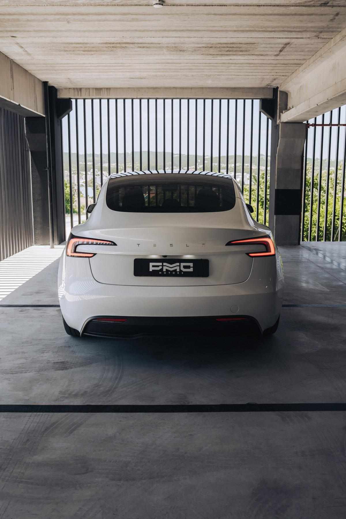 tesla-model-3-2024-eletrico-500cc
