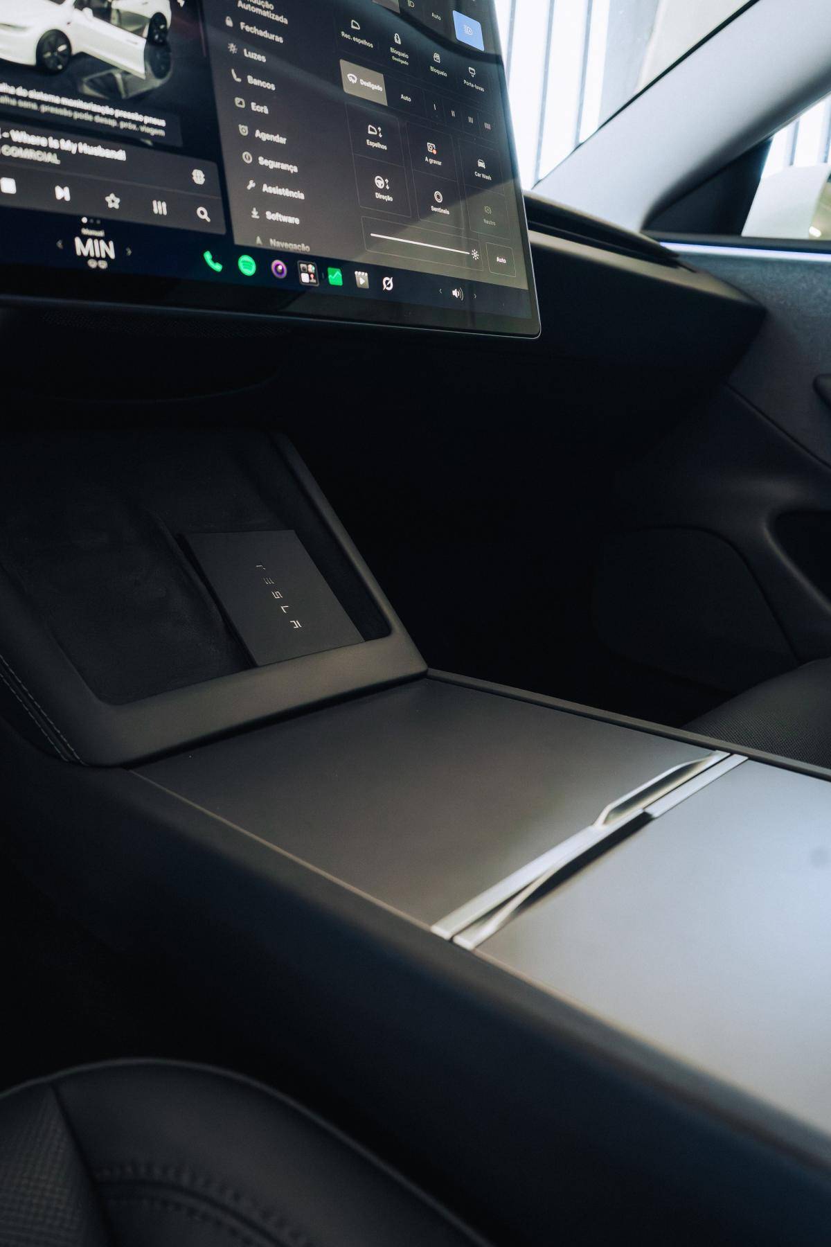 tesla-model-3-2024-eletrico-500cc