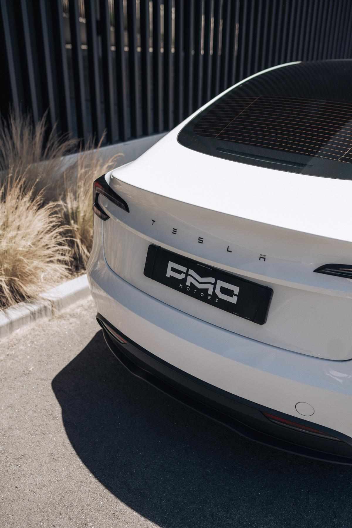 tesla-model-3-2024-eletrico-500cc