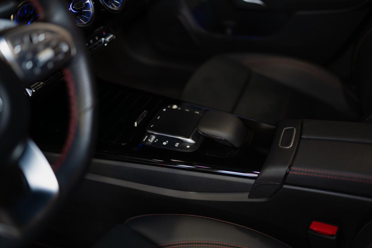 mercedes-benz-cla-2023-hibrido-a-gasolina-1332cc