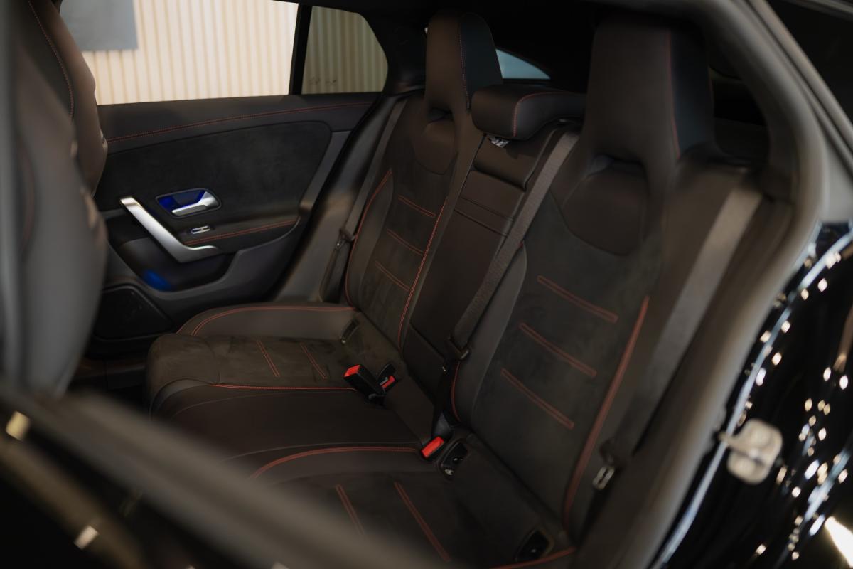 mercedes-benz-cla-2023-hibrido-a-gasolina-1332cc