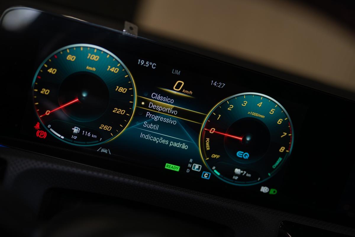 mercedes-benz-cla-2023-hibrido-a-gasolina-1332cc