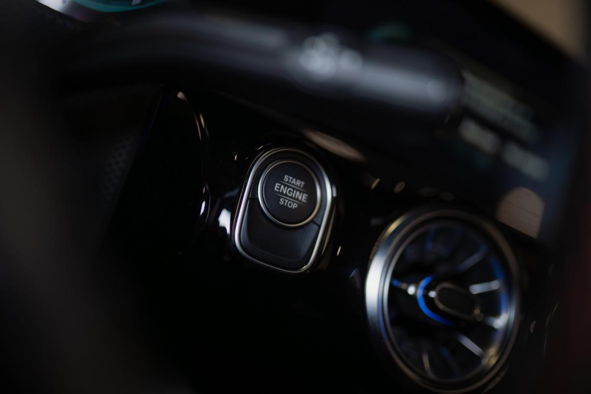 mercedes-benz-cla-2023-hibrido-a-gasolina-1332cc