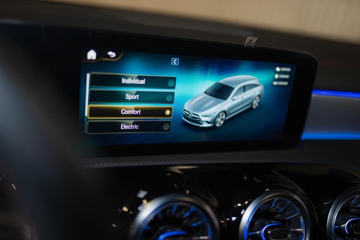 mercedes-benz-cla-2023-hibrido-a-gasolina-1332cc