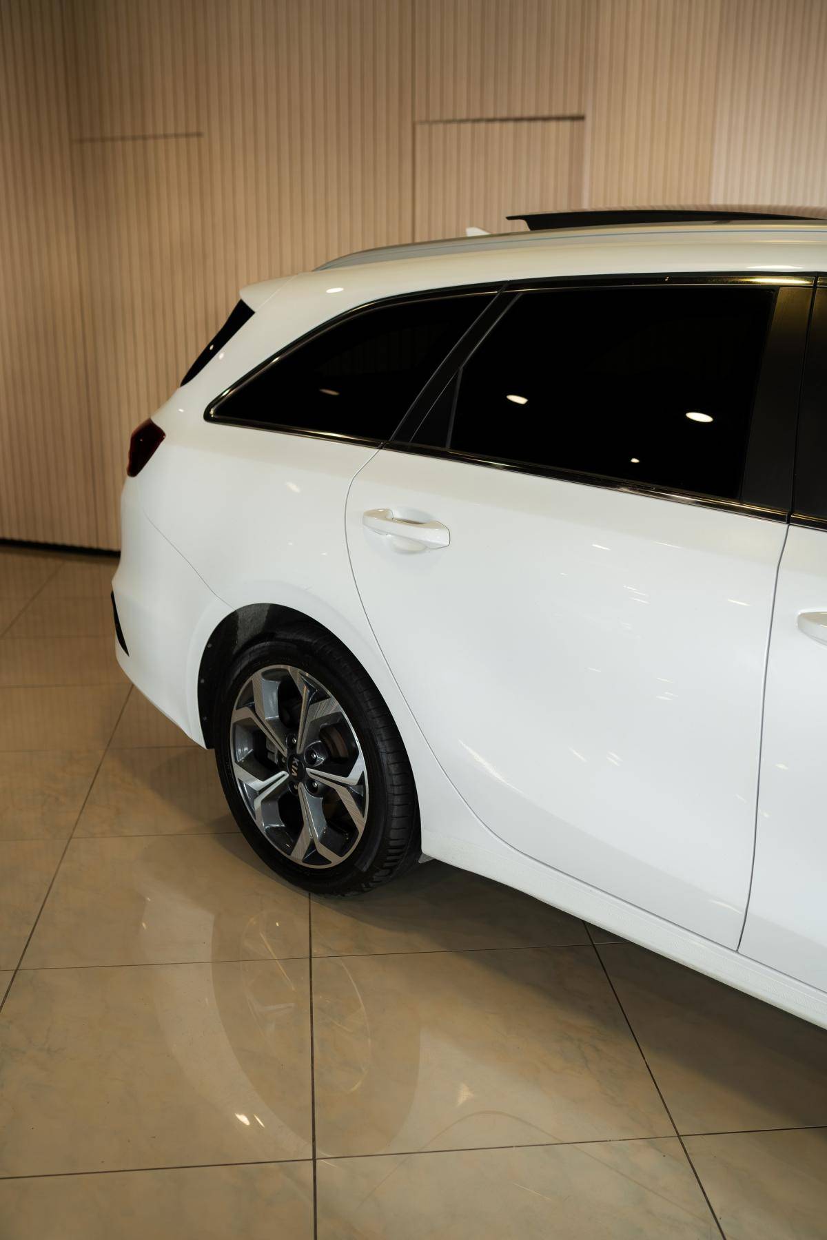kia-ceed-sw-2020-diesel-1598cc