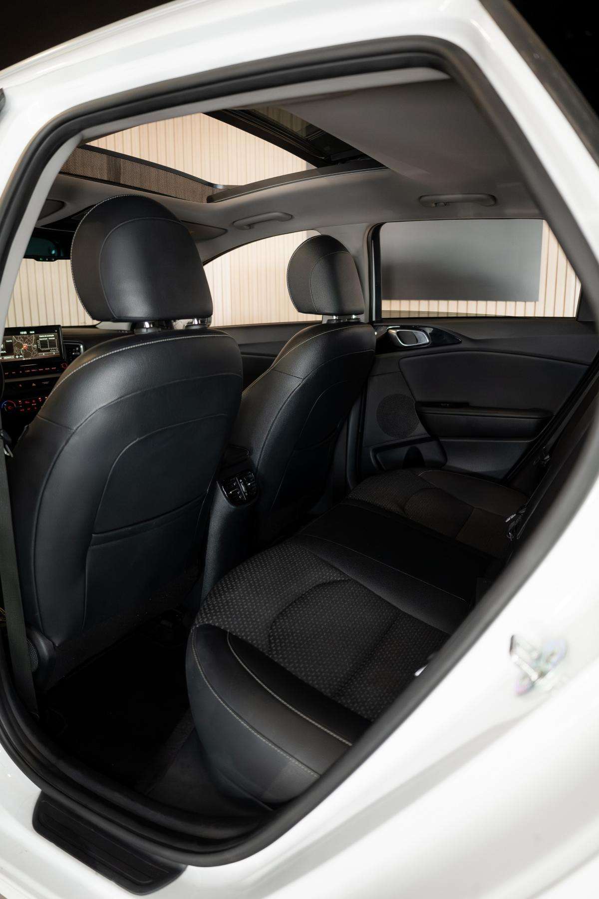 kia-ceed-sw-2020-diesel-1598cc
