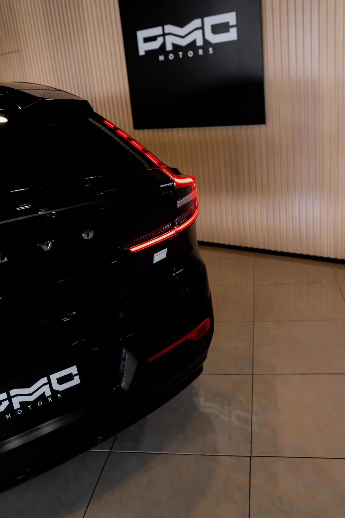 volvo-c40-2022-eletrico-500cc