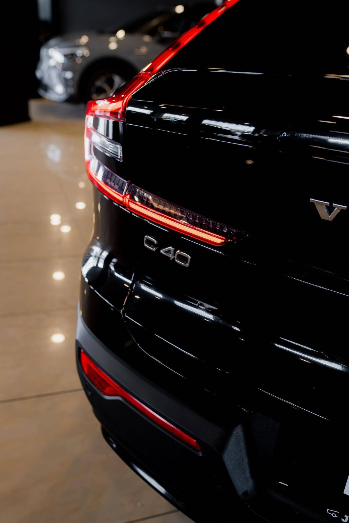 volvo-c40-2022-eletrico-500cc