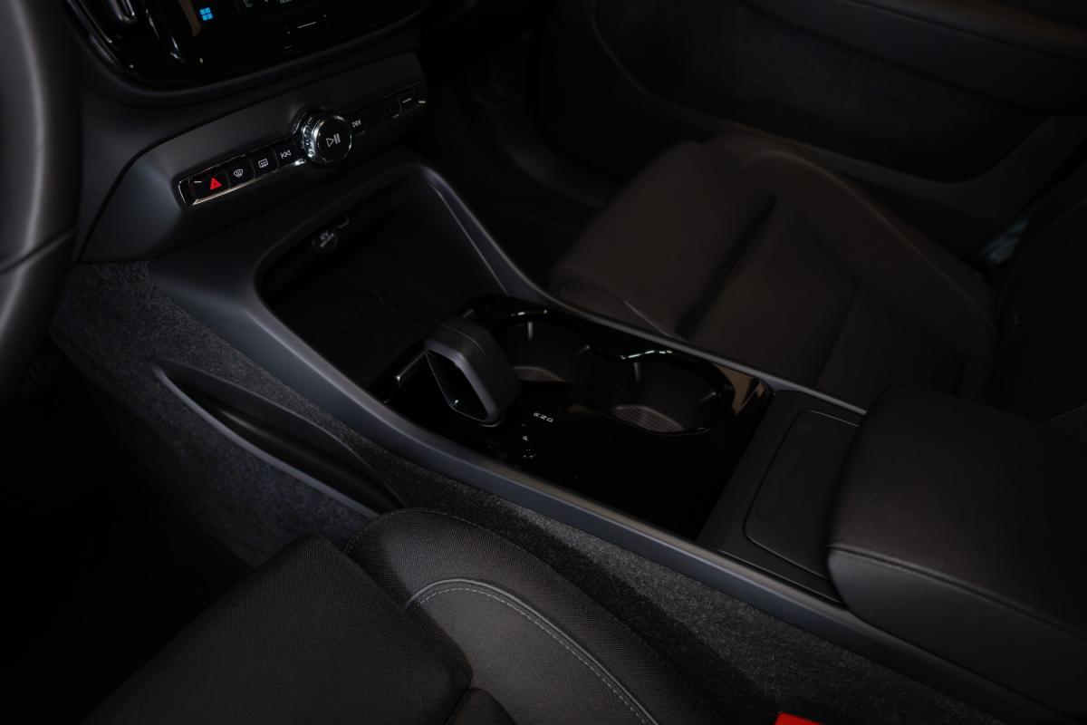 volvo-c40-2022-eletrico-500cc