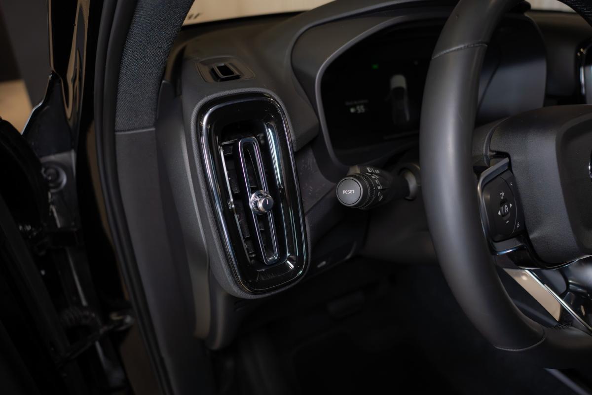 volvo-c40-2022-eletrico-500cc