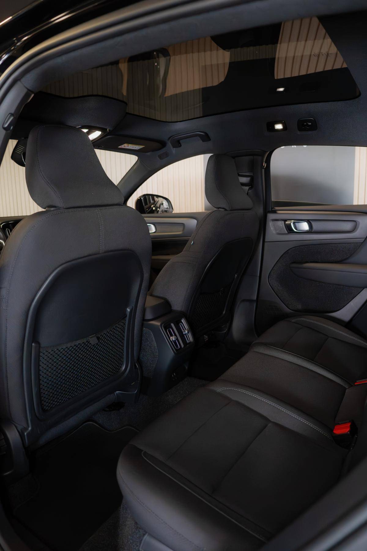 volvo-c40-2022-eletrico-500cc