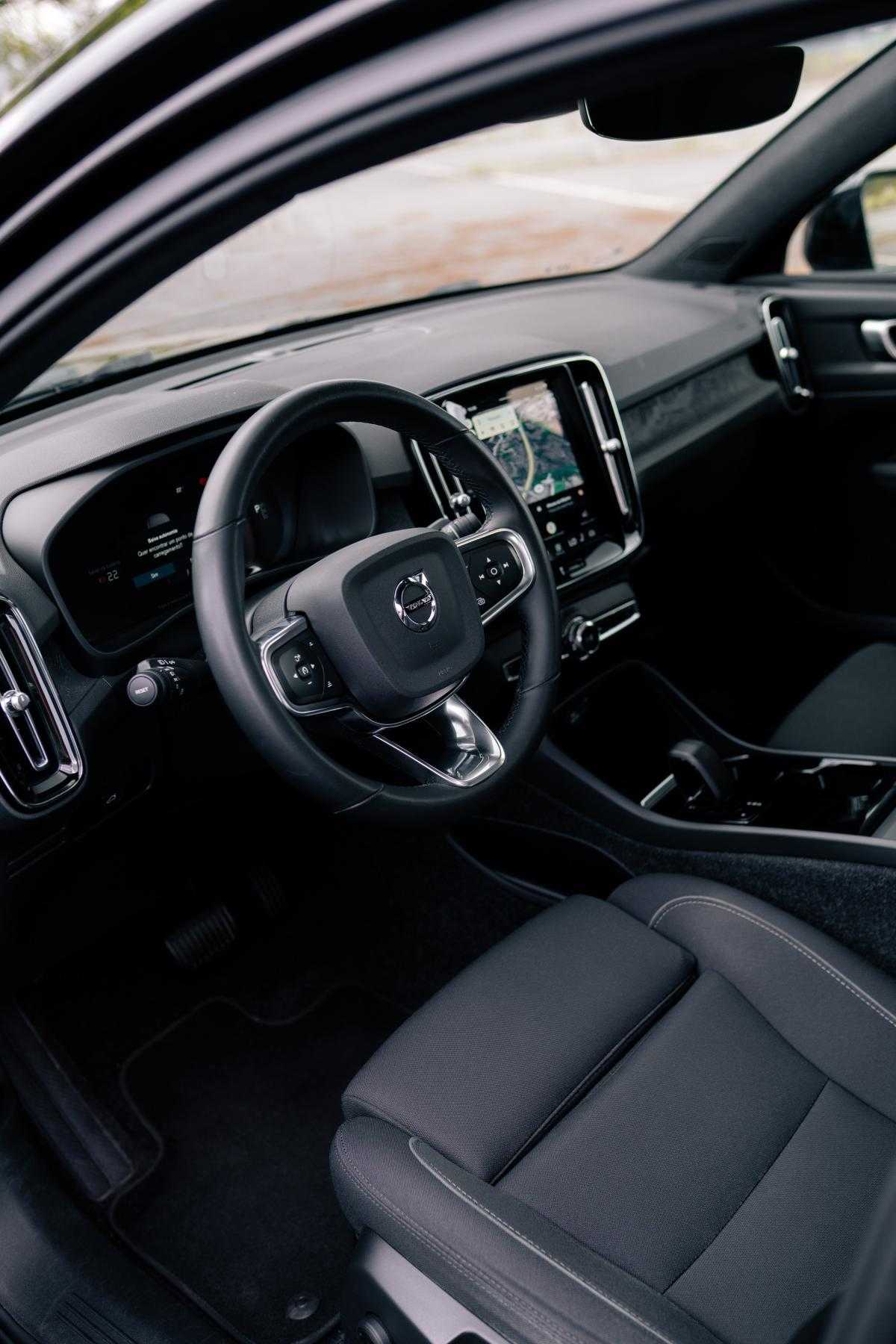volvo-c40-2022-eletrico-500cc
