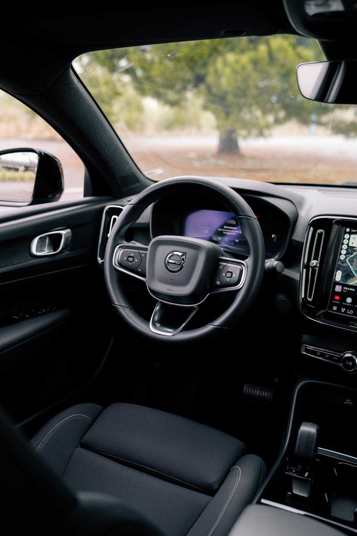 volvo-c40-2022-eletrico-500cc