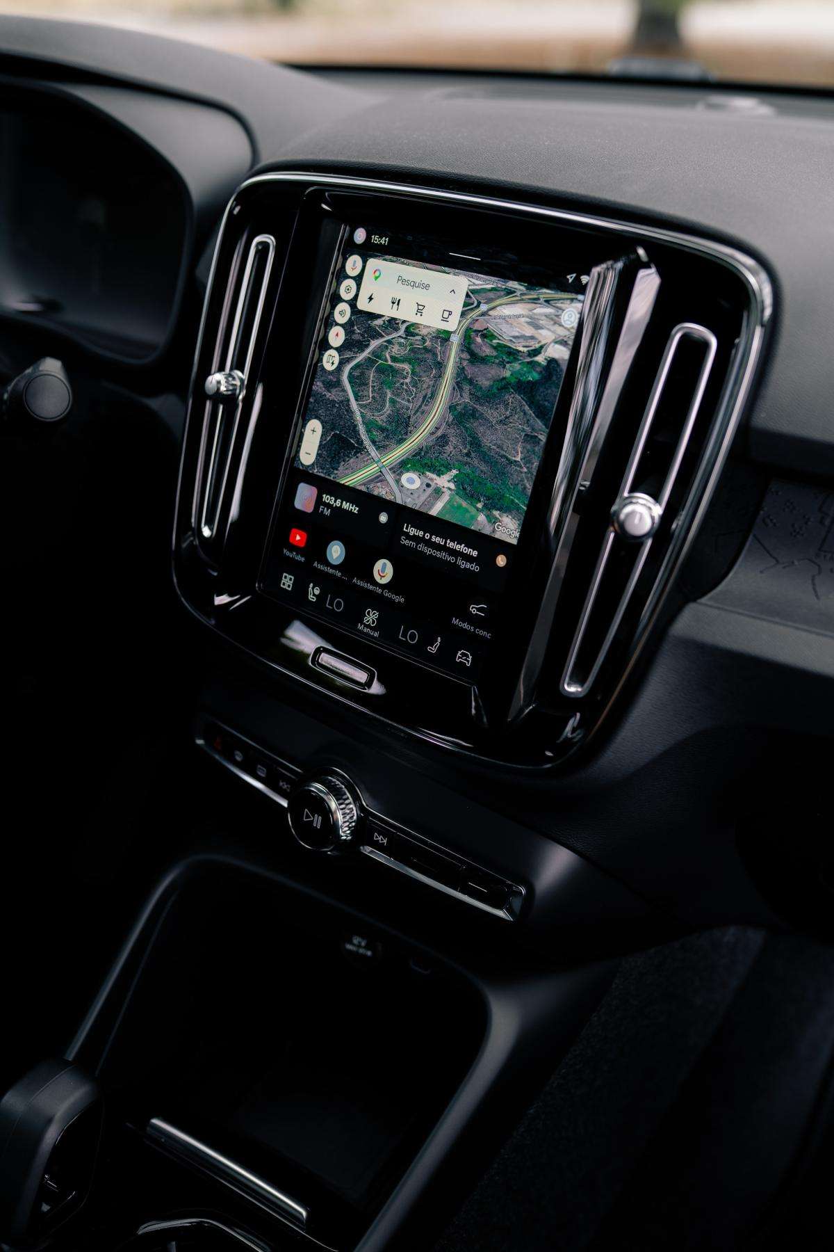 volvo-c40-2022-eletrico-500cc