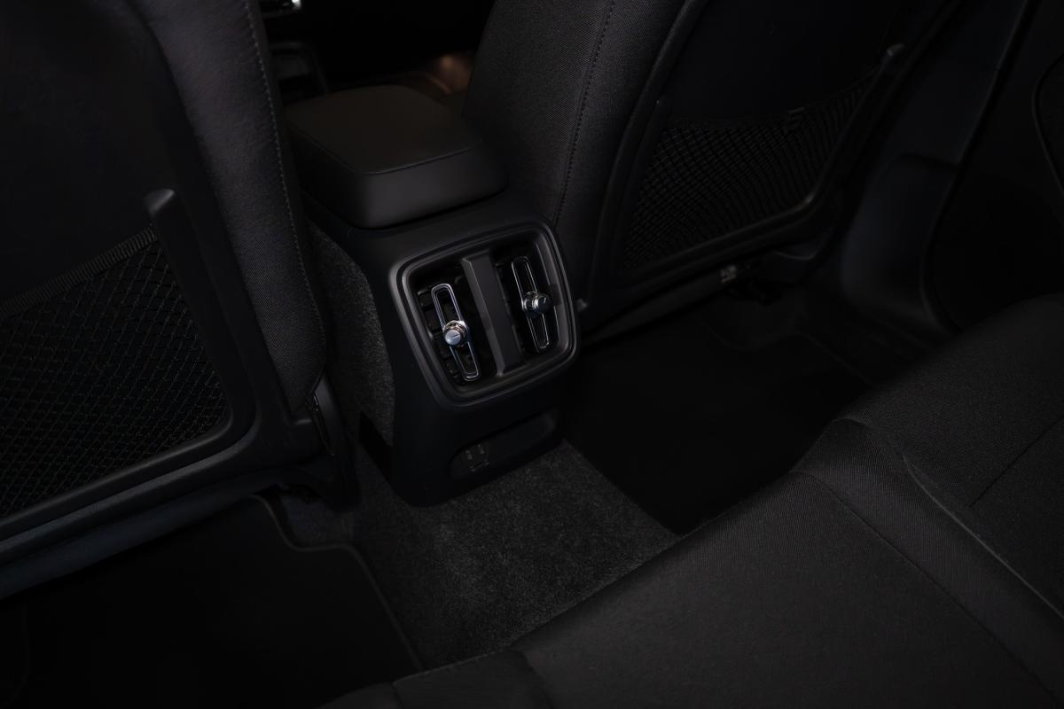 volvo-c40-2022-eletrico-500cc