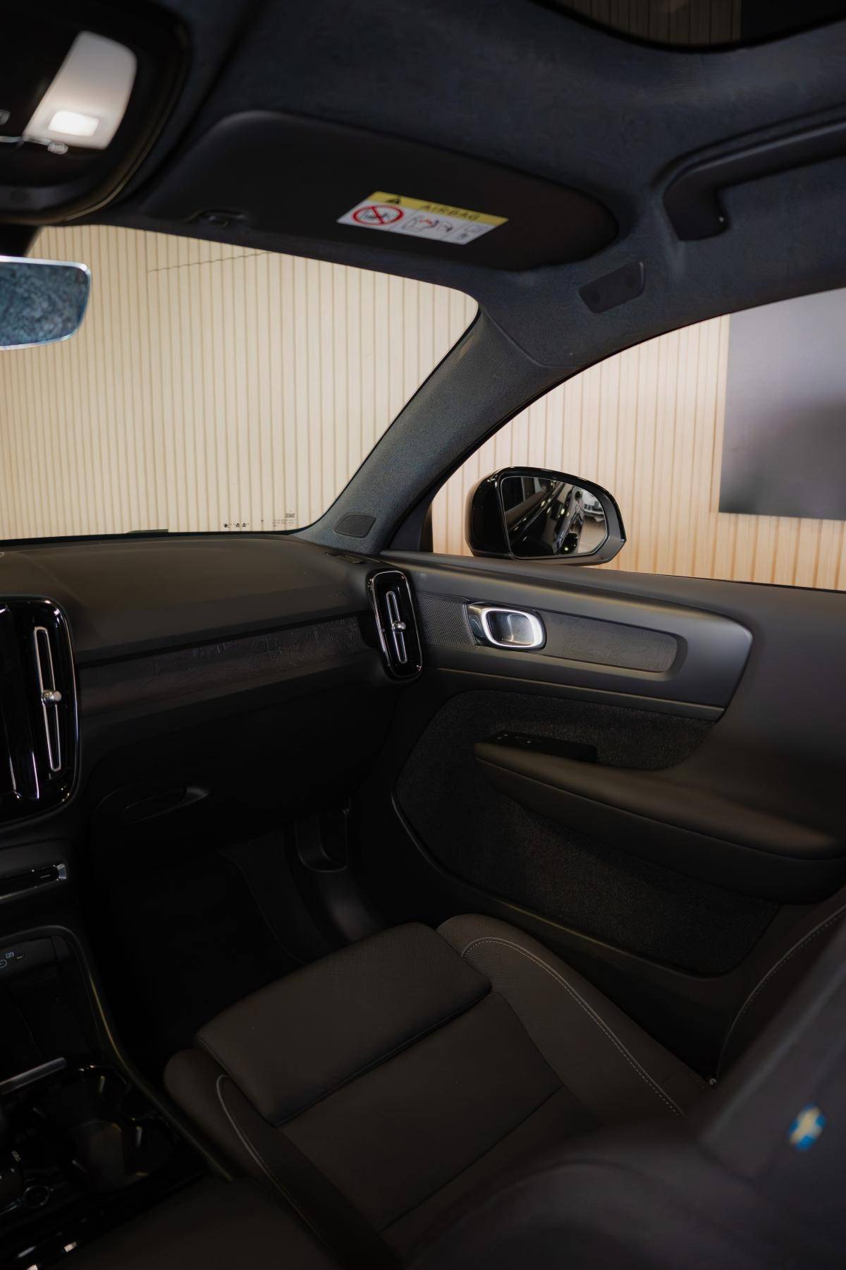 volvo-c40-2022-eletrico-500cc