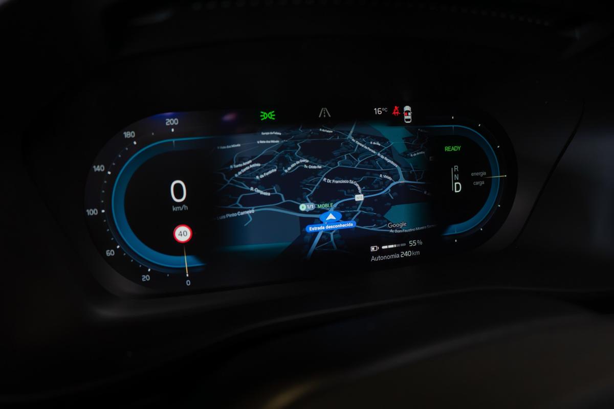 volvo-c40-2022-eletrico-500cc
