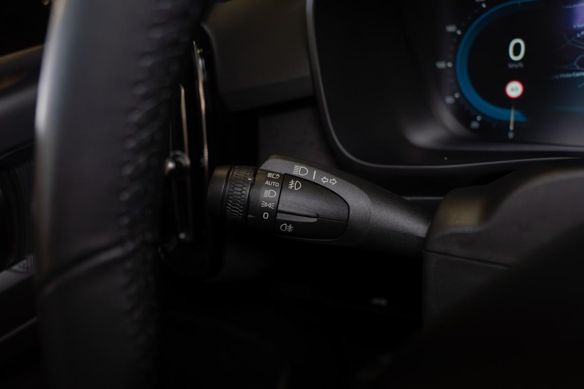 volvo-c40-2022-eletrico-500cc
