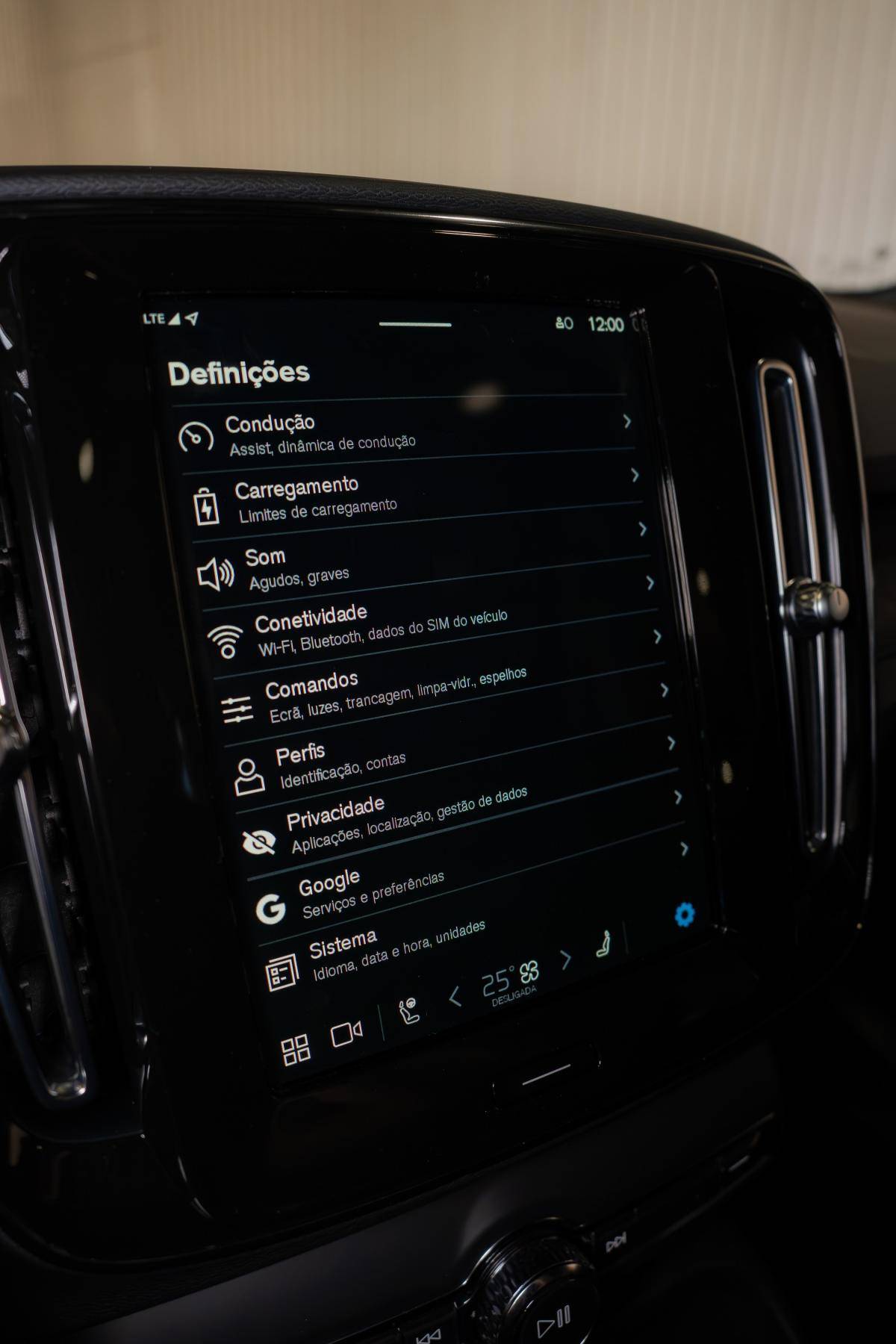 volvo-c40-2022-eletrico-500cc